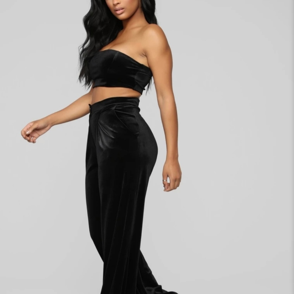 Too much money velvet set